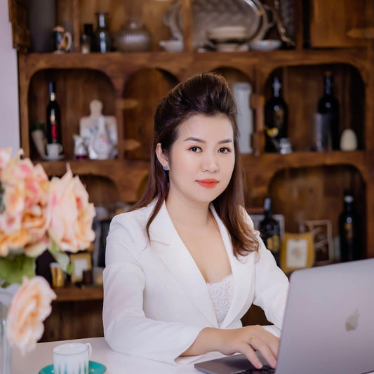 Ms. Bùi Thị Phương Anh