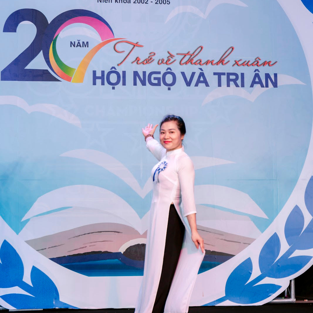 Ms. Hoàng Thị Ngân