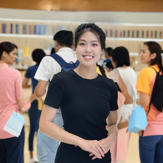 Ms. Nguyễn Anh Thư